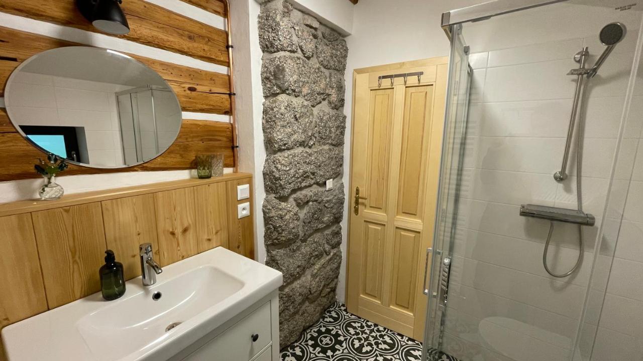 Horní Maxov Izerina Cottage מראה חיצוני תמונה